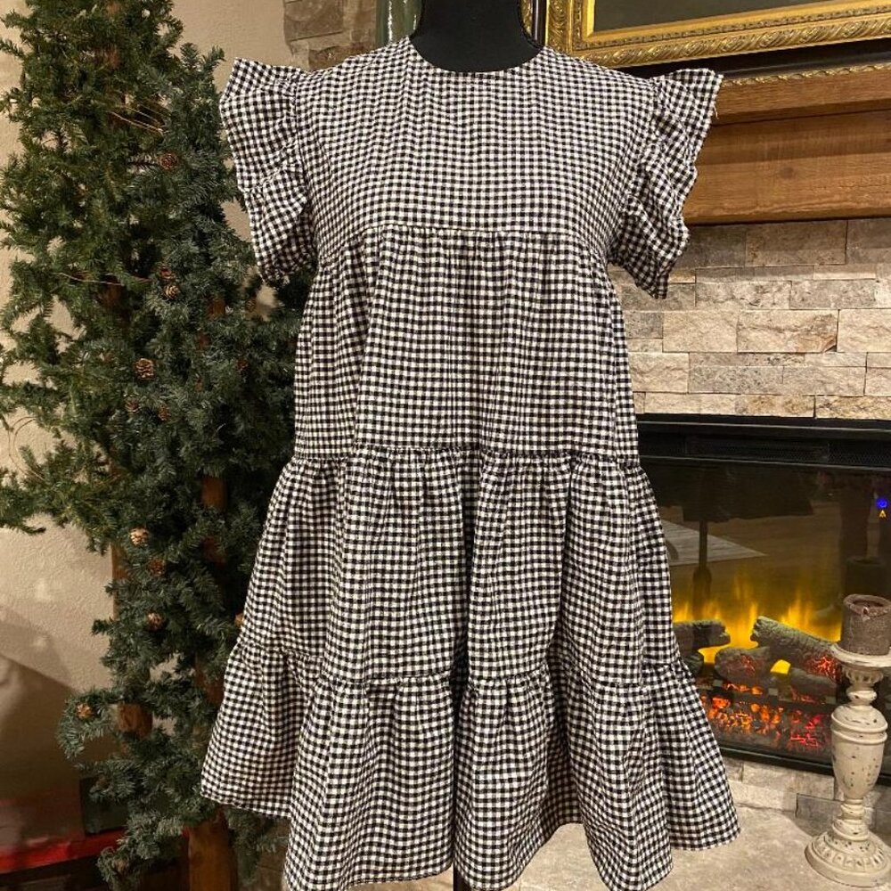 OLIVACEOUS Black White Gingham Babydoll Dress Pleated Ruffled Size M CUTE!!